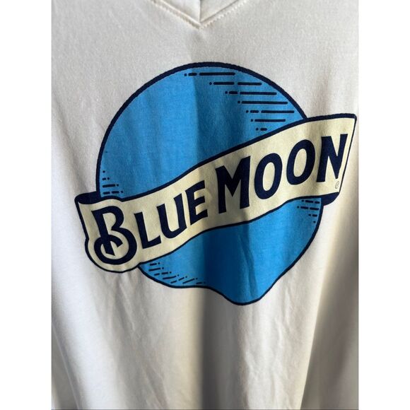 ❤️Apt.9 Women’s Blue Moon Tee - Picture 2 of 5